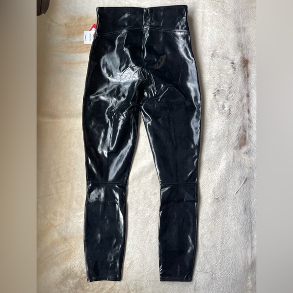 NWT Spanx Faux Patent Leather Classic Black Leggings High Rise Stretch - Picture 6 of 6